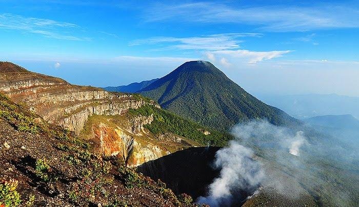 Tarif Pendakian Gunung Gede Pangrango